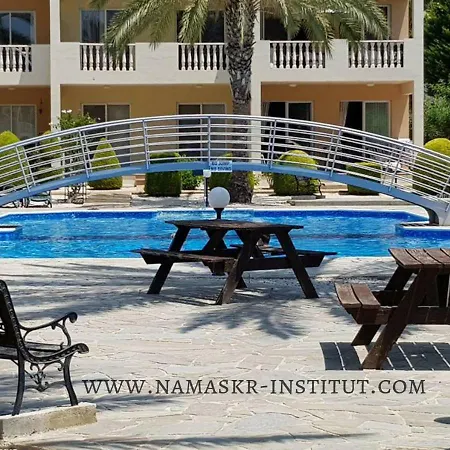 Apartament Zypern Urlaub & Seminar Kisonerga